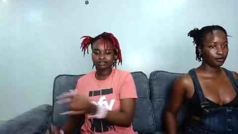 Snapshot of _prettyred chatting on 10-12-25, 10:20 _prettyred online show from 10-12-25, 10:20