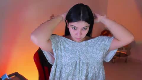 Stefany online show from 09-28-25, 03:45