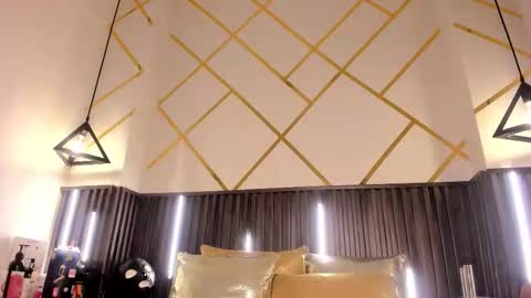 rebecca online show from 11-06-25, 02:07