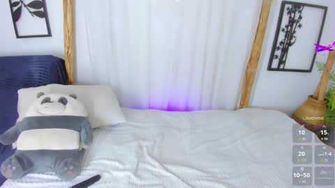 Moon online show from 09-24-25, 05:16