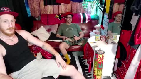 Snapshot of _redxxx chatting on 11-05-25, 10:32 REDxxx online show from 11-05-25, 10:32