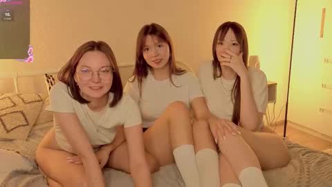 LISSAPVT IS OPEN online show from 09-21-25, 05:14