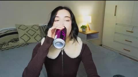 LISSAPVT IS OPEN online show from 10-04-25, 04:54