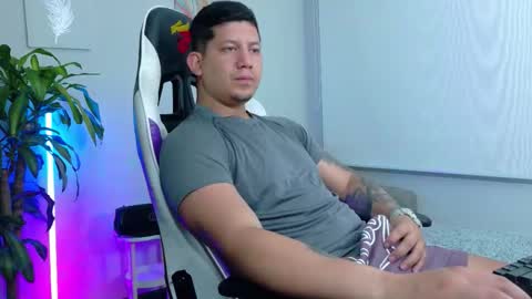 Roberto online show from 02-04-26, 12:22