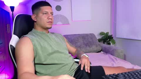 Roberto online show from 05-10-26, 06:40