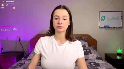  Join my fanclub turn green and get many benefits and discounts online show from 09-10-25, 10:15