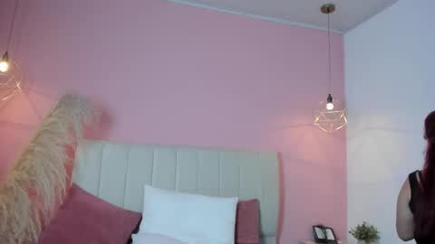 Snapshot of _ruby_red chatting on 10-31-25, 08:54 _ruby_red online show from 10-31-25, 08:54