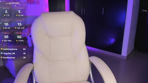   online show from 02-06-25, 03:09