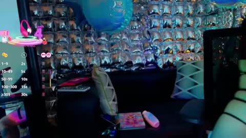 Snapshot of _sakura_sweet chatting on 10-03-25, 11:24 Zacura online show from 10-03-25, 11:24