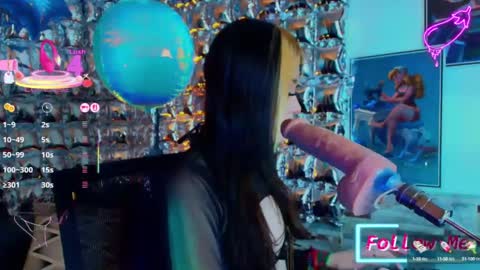 Snapshot of _sakura_sweet chatting on 10-08-25, 11:13 Zacura online show from 10-08-25, 11:13