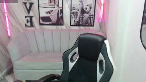 Samantha online show from 01-14-25, 06:49