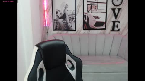 Samantha online show from 01-21-25, 12:39