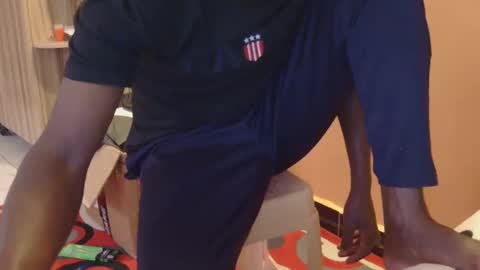 Snapshot of _sambo_ chatting on 03-02-25, 02:32 _sambo_ online show from 03-02-25, 02:32