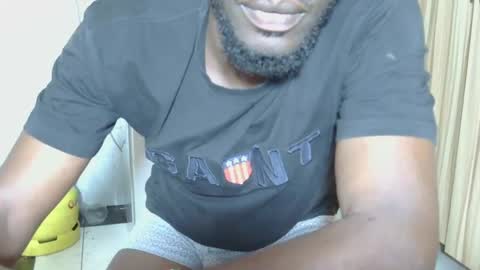 Snapshot of _sambo_ chatting on 03-08-25, 09:18 _sambo_ online show from 03-08-25, 09:18