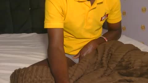 Snapshot of _sambo_ chatting on 10-17-25, 03:20 _sambo_ online show from 10-17-25, 03:20