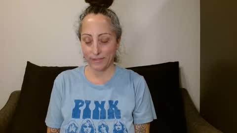 Sara Lynn online show from 03-21-26, 05:01