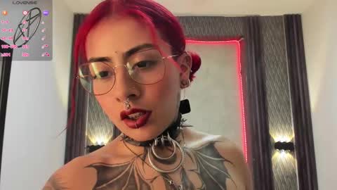Selene online show from 02-17-25, 06:48
