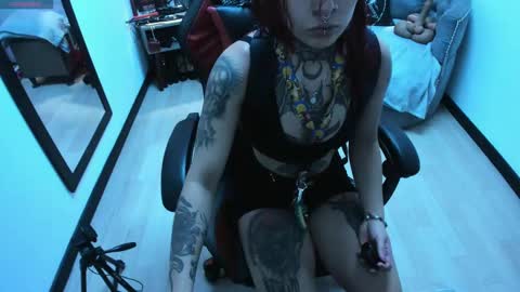 Selene online show from 02-27-25, 12:34