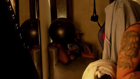 Selene online show from 10-20-25, 04:07