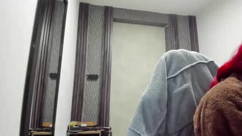 Selene online show from 03-10-26, 01:32