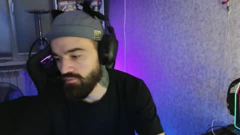 Ask me online show from 11-06-25, 02:34