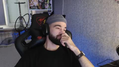 Ask me online show from 11-24-25, 01:22