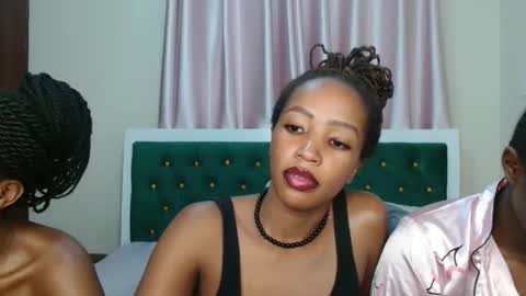 Snapshot of _sexy_cherry chatting on 09-18-25, 09:28 Cherry online show from 09-18-25, 09:28