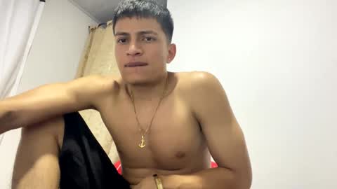 Juan Pablo-independent model online show from 12-23-24, 08:11