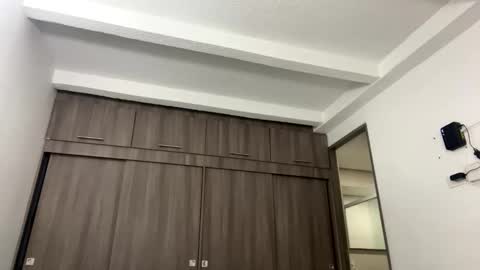 Juan Pablo-independent model online show from 03-24-26, 11:54