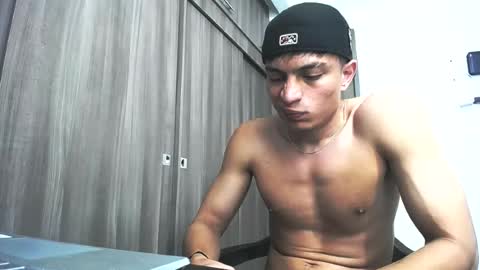 Juan Pablo-independent model online show from 06-12-26, 11:25