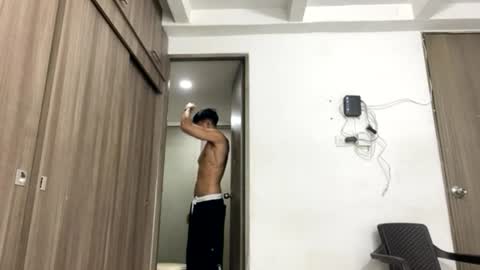 Juan Pablo-independent model online show from 06-17-26, 12:13