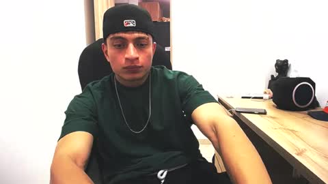 Juan Pablo-independent model online show from 06-22-26, 02:46