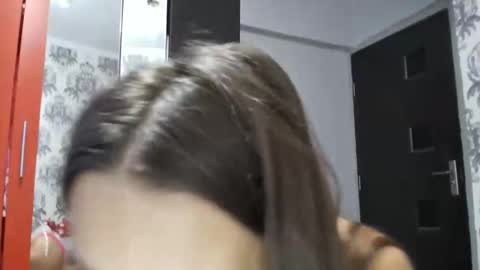 _sexy_sophie_69 online show from 09-18-25, 08:33