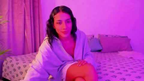 E T H A N      S T A R online show from 01-20-25, 10:26