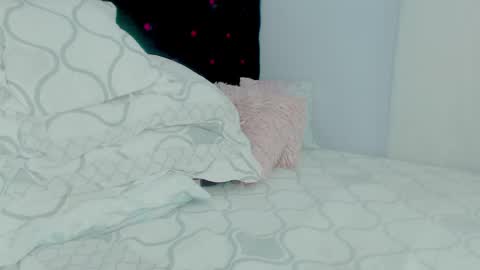 Snapshot of _sexyalexa chatting on 09-29-25, 03:28 Alexa online show from 09-29-25, 03:28