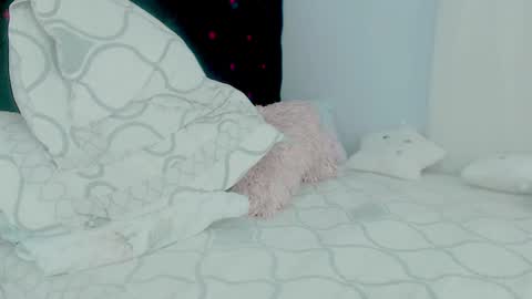 Snapshot of _sexyalexa chatting on 10-23-25, 03:22 Alexa online show from 10-23-25, 03:22