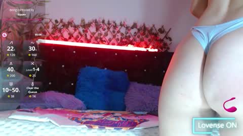 Snapshot of _sexycloe_ chatting on 11-08-25, 10:41 Cloe online show from 11-08-25, 10:41