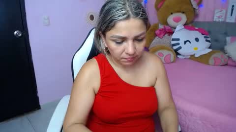 Snapshot of _sexyredhead_ chatting on 11-08-25, 12:16 KATA online show from 11-08-25, 12:16