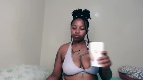 Snapshot of _sexysquirter chatting on 11-28-25, 07:05 _sexysquirter online show from 11-28-25, 07:05