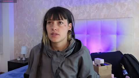 _sharlotte777 online show from 05-05-26, 12:57