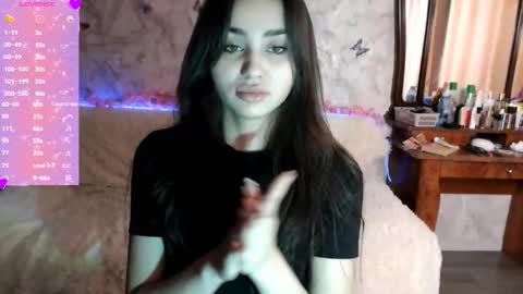 Snapshot of _shynikki chatting on 09-13-25, 03:39 _shynikki online show from 09-13-25, 03:39