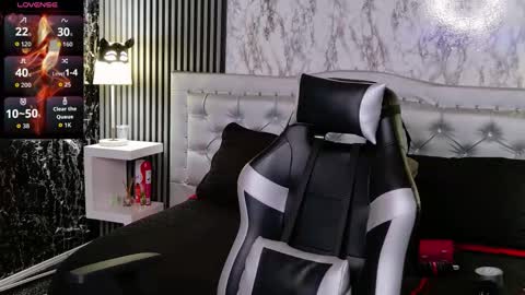 Lana  online show from 01-31-26, 07:23