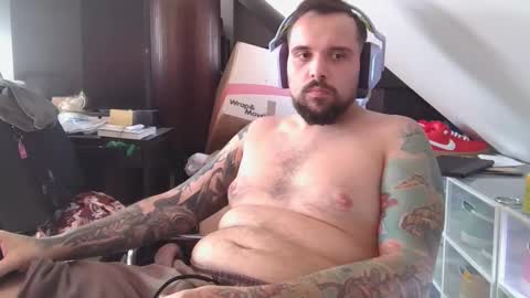 Snapshot of _smiley_bear27 chatting on 10-11-25, 05:50 _smiley_bear27 online show from 10-11-25, 05:50