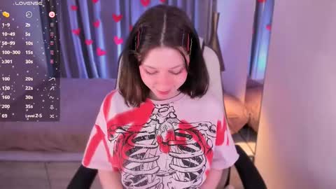 Snapshot of _sofi_spark chatting on 02-14-25, 06:56 Sofi Follow me online show from 02-14-25, 06:56