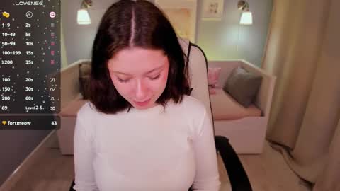 Snapshot of _sofi_spark chatting on 03-09-25, 07:01 Sofi Follow me online show from 03-09-25, 07:01