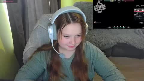 Snapshot of _sofia_adam_ chatting on 01-06-25, 09:41 pups online show from 01-06-25, 09:41