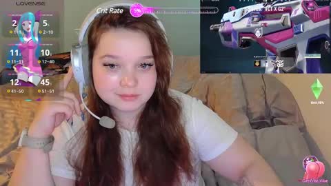 Snapshot of _sofia_adam_ chatting on 03-08-25, 05:28 pups online show from 03-08-25, 05:28