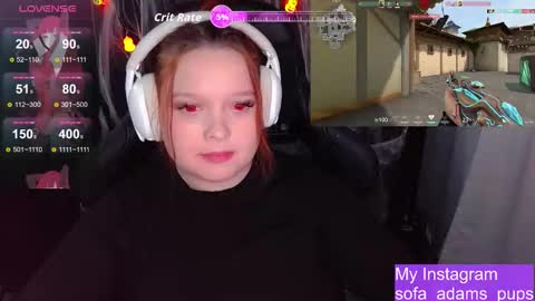 Snapshot of _sofia_adam_ chatting on 10-29-25, 10:28 pups online show from 10-29-25, 10:28