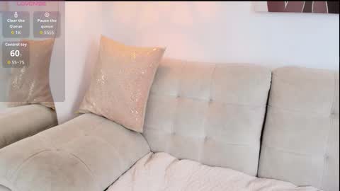 SOFIA DELUXE   online show from 10-24-25, 06:37