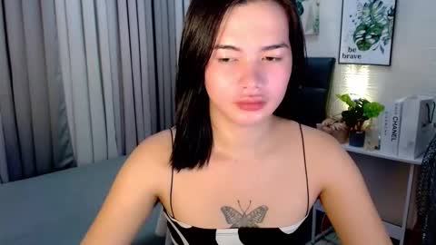 Snapshot of _sophie_69 chatting on 10-24-25, 06:21 _sophie_69 online show from 10-24-25, 06:21